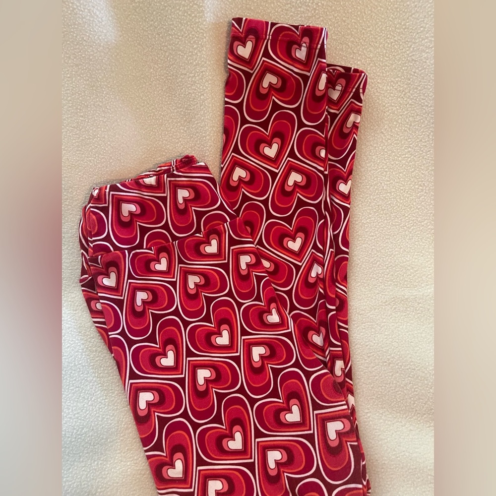 Valentine’s Day LuLaRoe leggings. One size. Worn once
